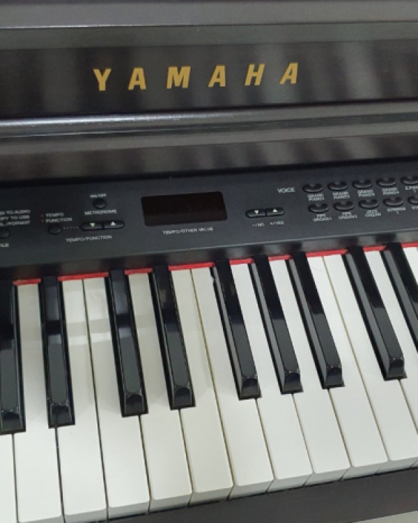 ĐÀN YAMAHA CLP 430