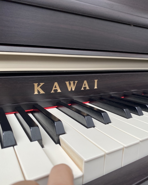 PIANO KAWAI CA67