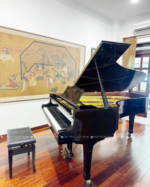 GRAND PIANO YAMAHA C7