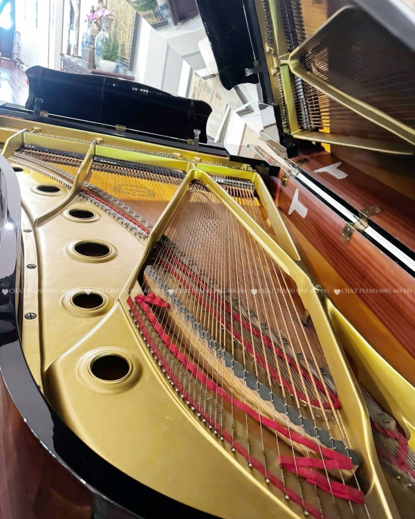 GRAND PIANO YAMAHA C7