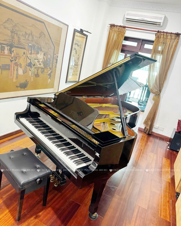 GRAND PIANO YAMAHA C7