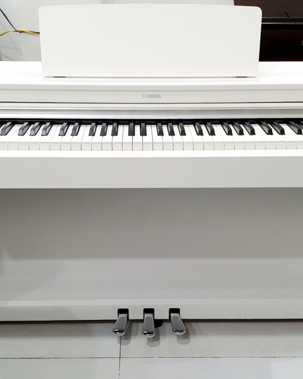 piano yamaha ydp163 white