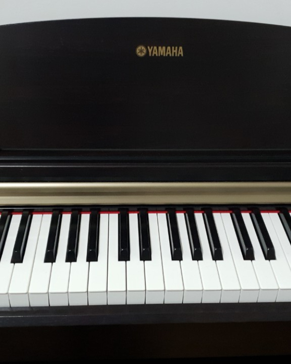 ĐÀN PIANO YAMAHA YDP 151