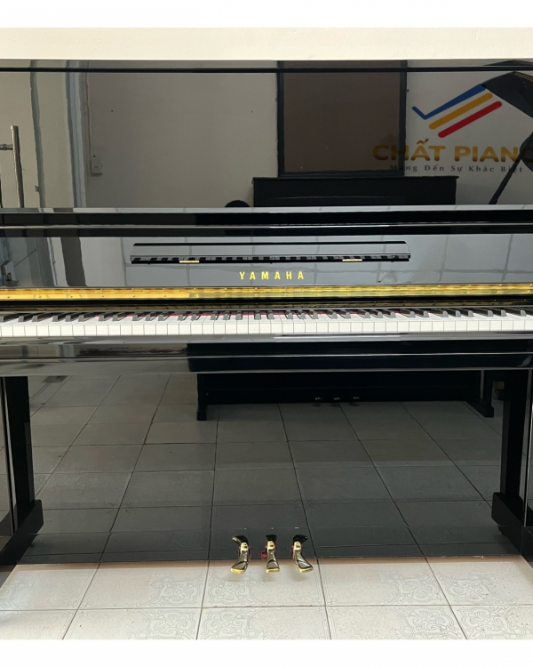 YAMAHA U30BL