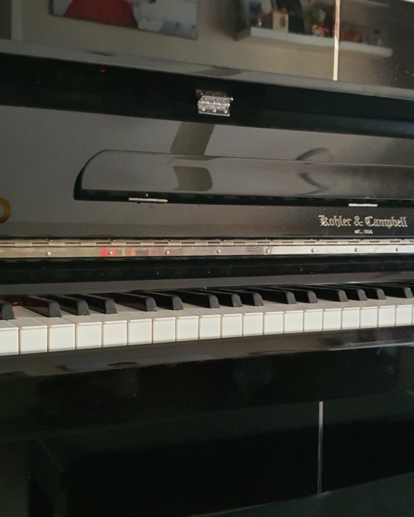 ĐÀN PIANO KOHLER & CAMPBELL KC-115EB