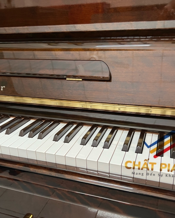 PIANO CƠ KREUTZER K4