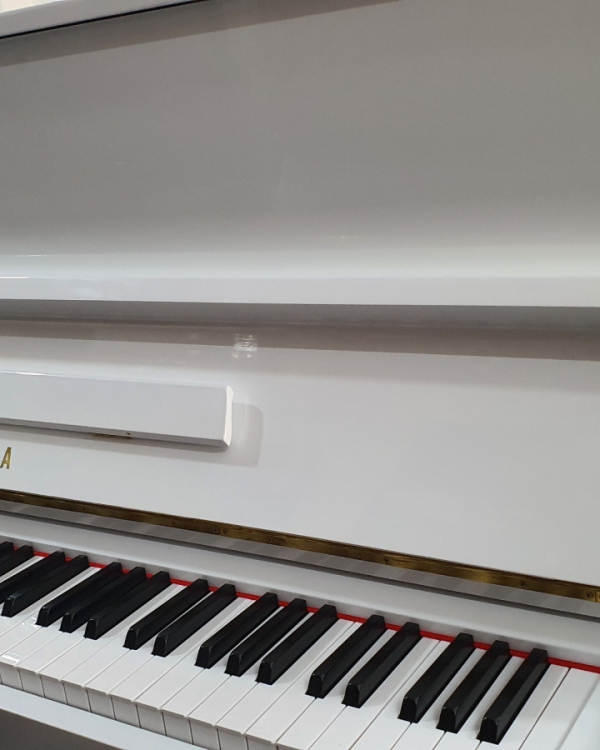 ĐÀN PIANO YAMAHA U1F