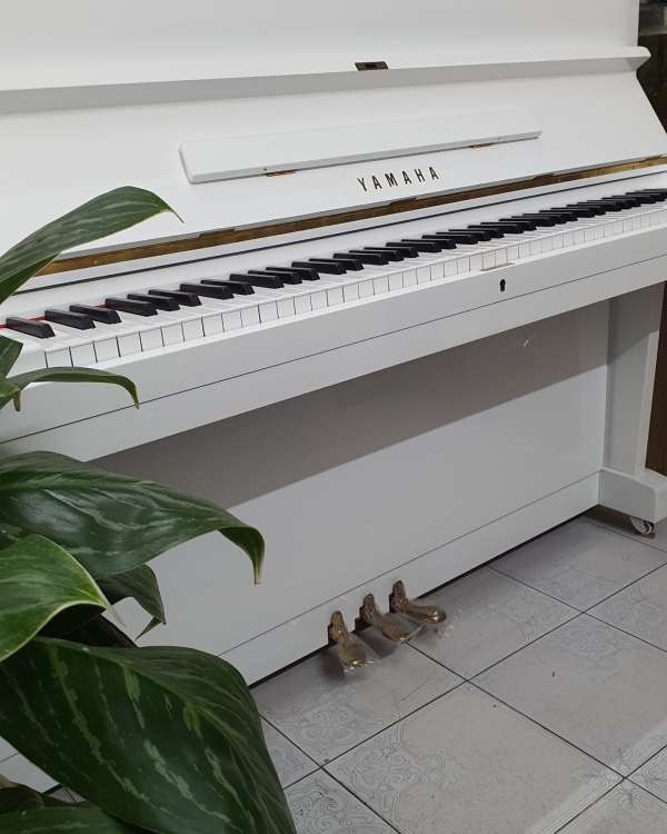 ĐÀN PIANO CƠ YAMAHA U1F