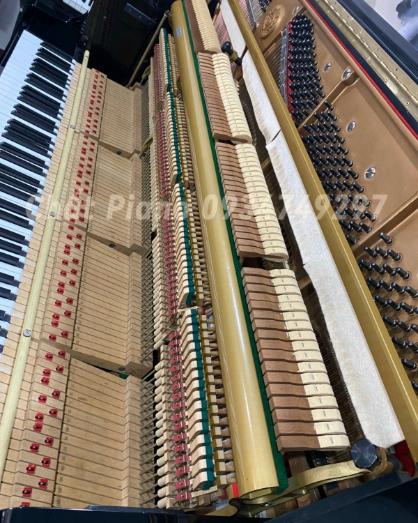 Đàn Piano cơ Kawai US-50