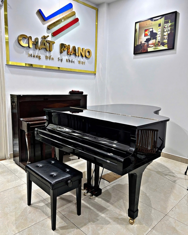 GRAND PIANO YAMAHA G5A