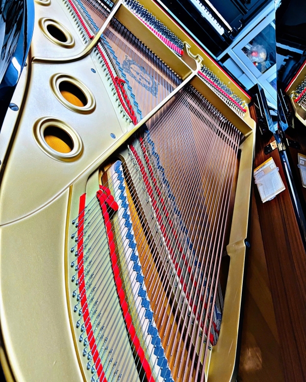 GRAND PIANO YAMAHA G5A