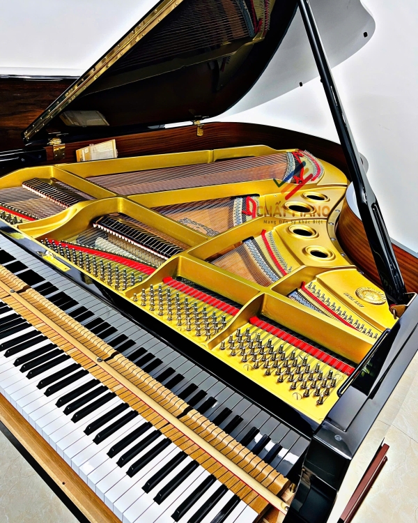 GRAND PIANO YAMAHA G5A