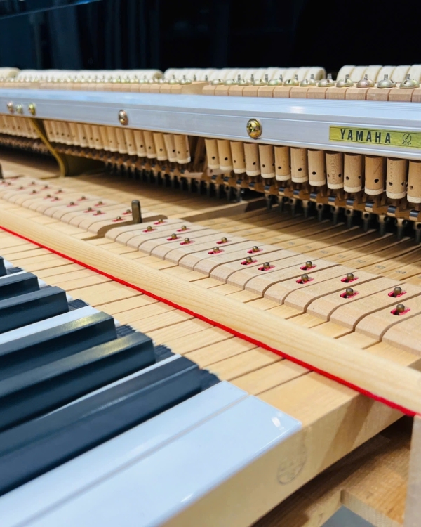GRAND PIANO YAMAHA G5A