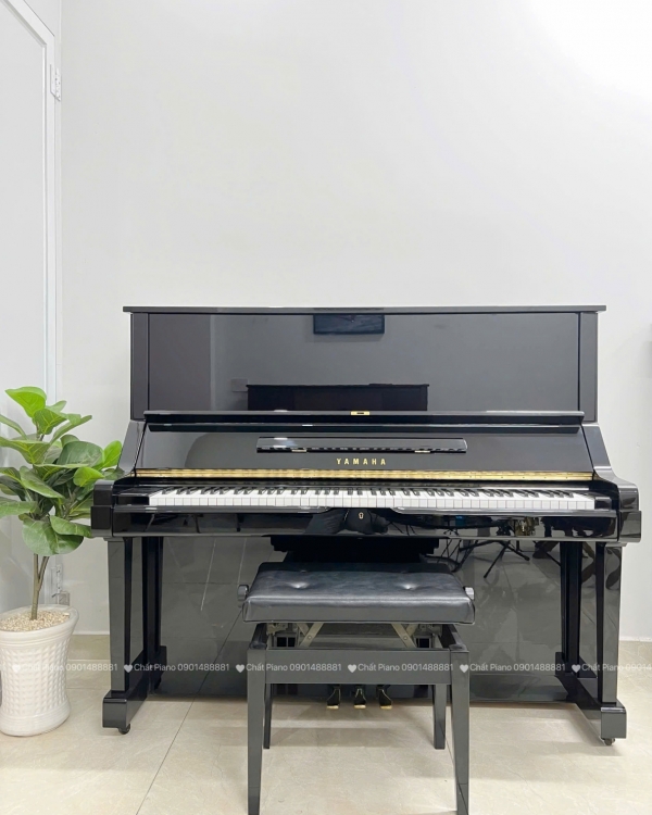 ĐÀN PIANO CƠ YAMAHA UX