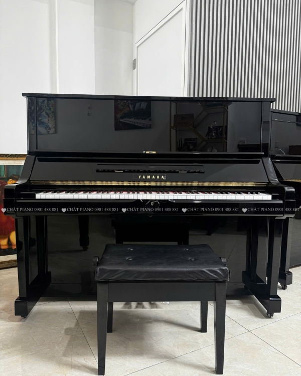 ĐÀN PIANO YAMAHA UX