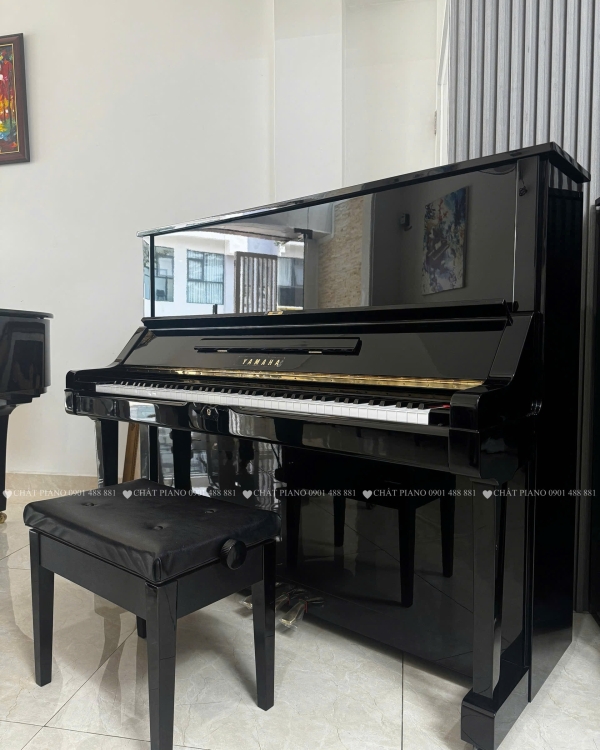 ĐÀN PIANO YAMAHA UX